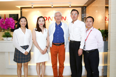 頂尖設計公司，頂尖評委，公信致力打造頂級產品 —— 中國工業設計之父親臨指導